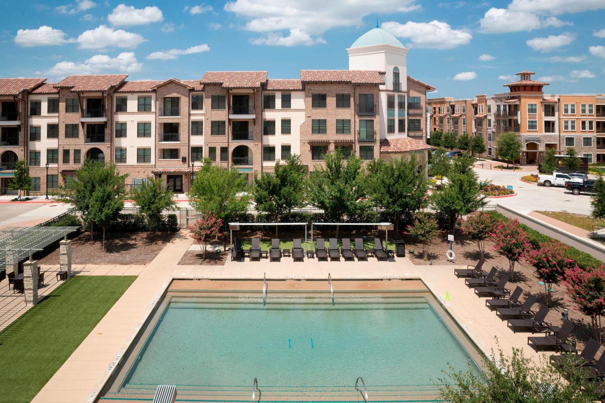 Sheraton Hotel Stonebriar Колони Экстерьер фото